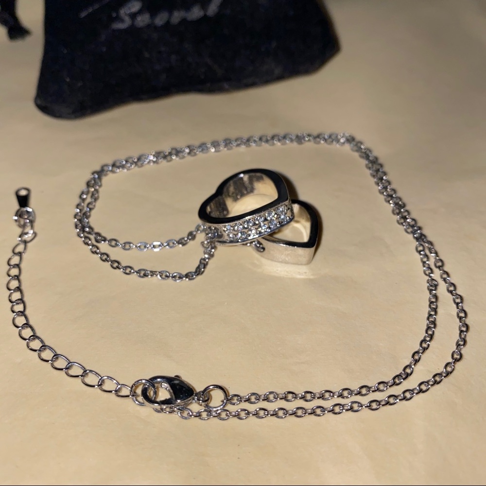 double heart necklace Silver tone adjustable